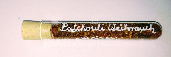 Preview: Patchouli Weihrauch. "Erdend".