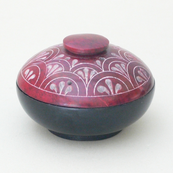 Speckstein-Räucherdose "Usha" Schwarz/rot.